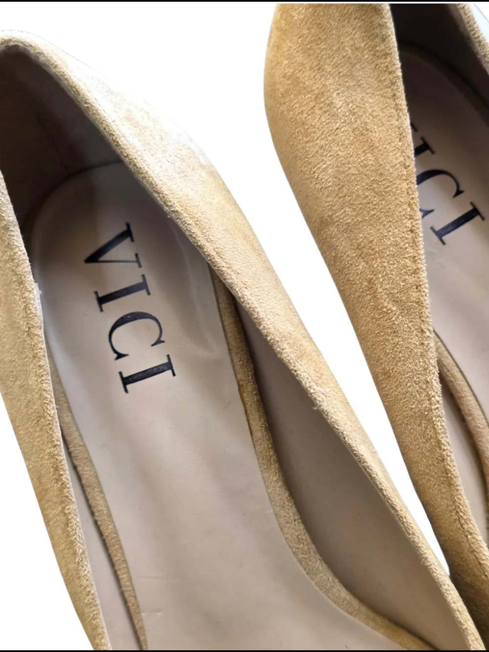 LNWOT - Vici Tan Pointed-Toe Faux Suede Stiletto Heels Sz 8.5